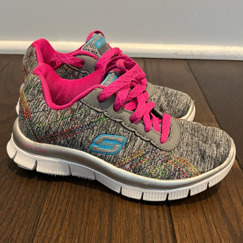 Skechers Lite Weight Girls Memory Foam Sneakers - Size 10.5